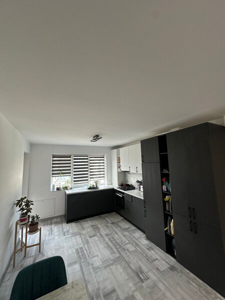 Cluj-Napoca Apartament 2 camere, modern, loc de parcare, Zona Vivo